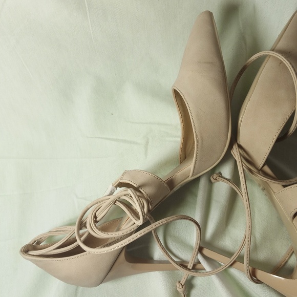 Women heels size 11 - Picture 3 of 8